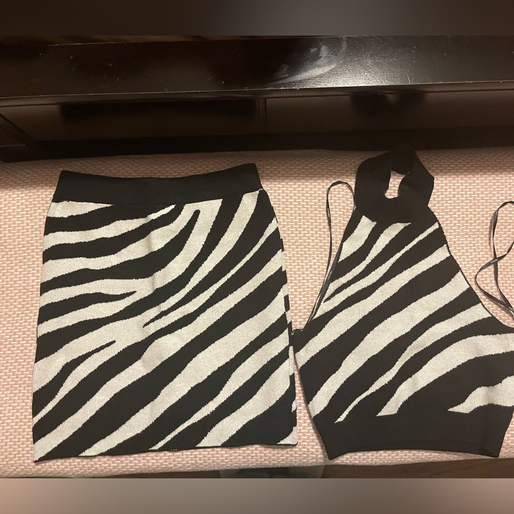 2pc skirt set - Picture 3 of 6